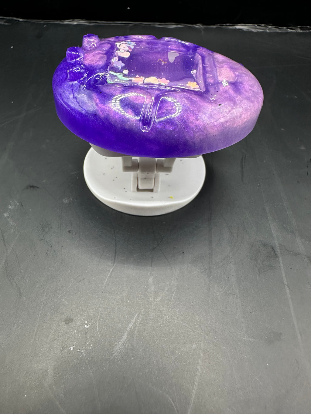 Tamagotchi dry shaker phone grip