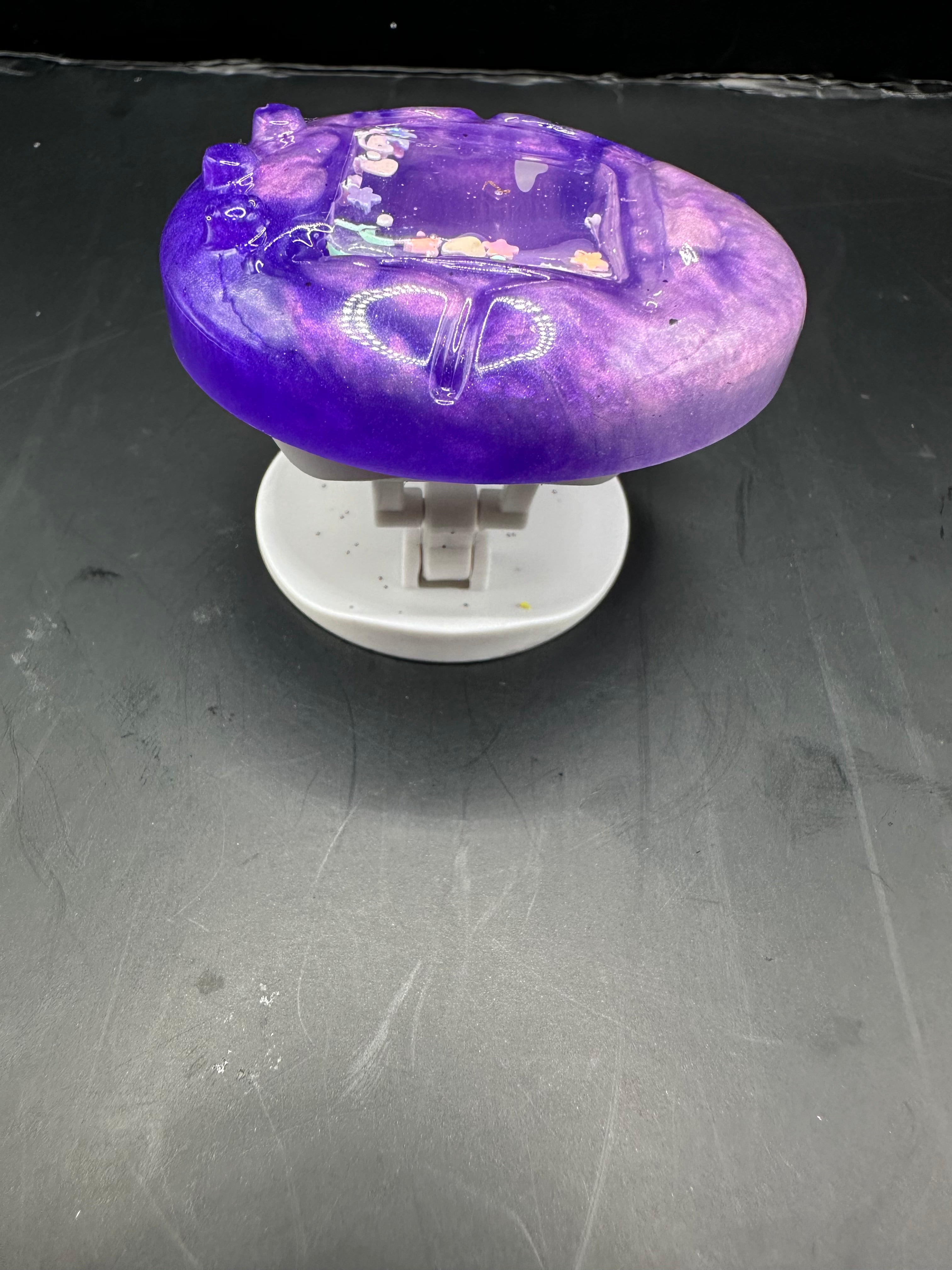 Tamagotchi dry shaker phone grip
