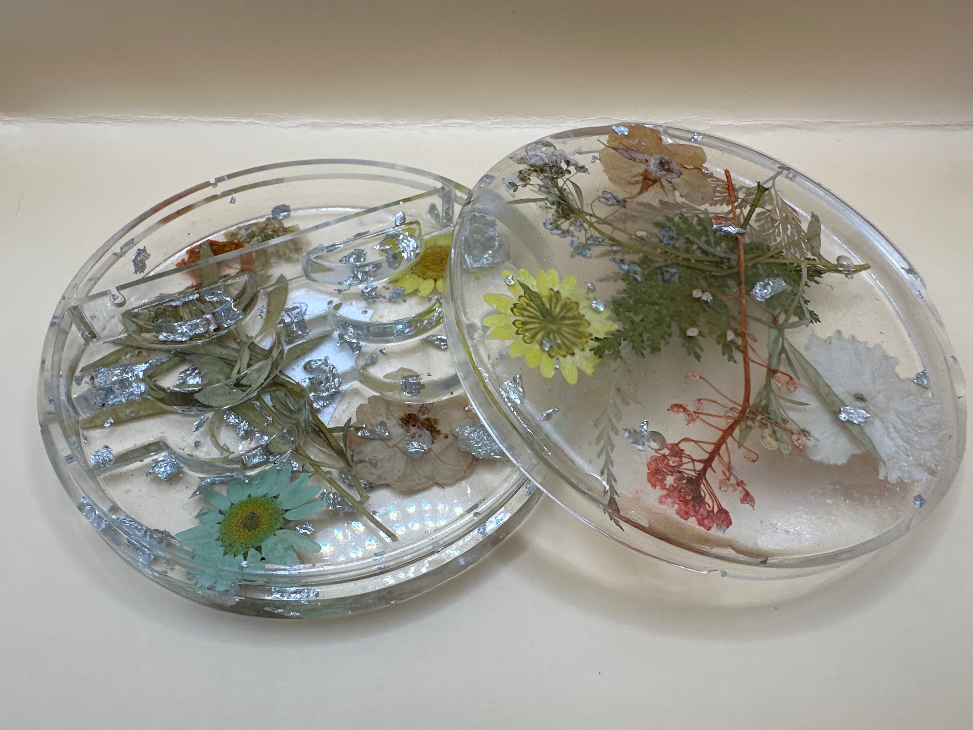 Handmade resin eyelash case