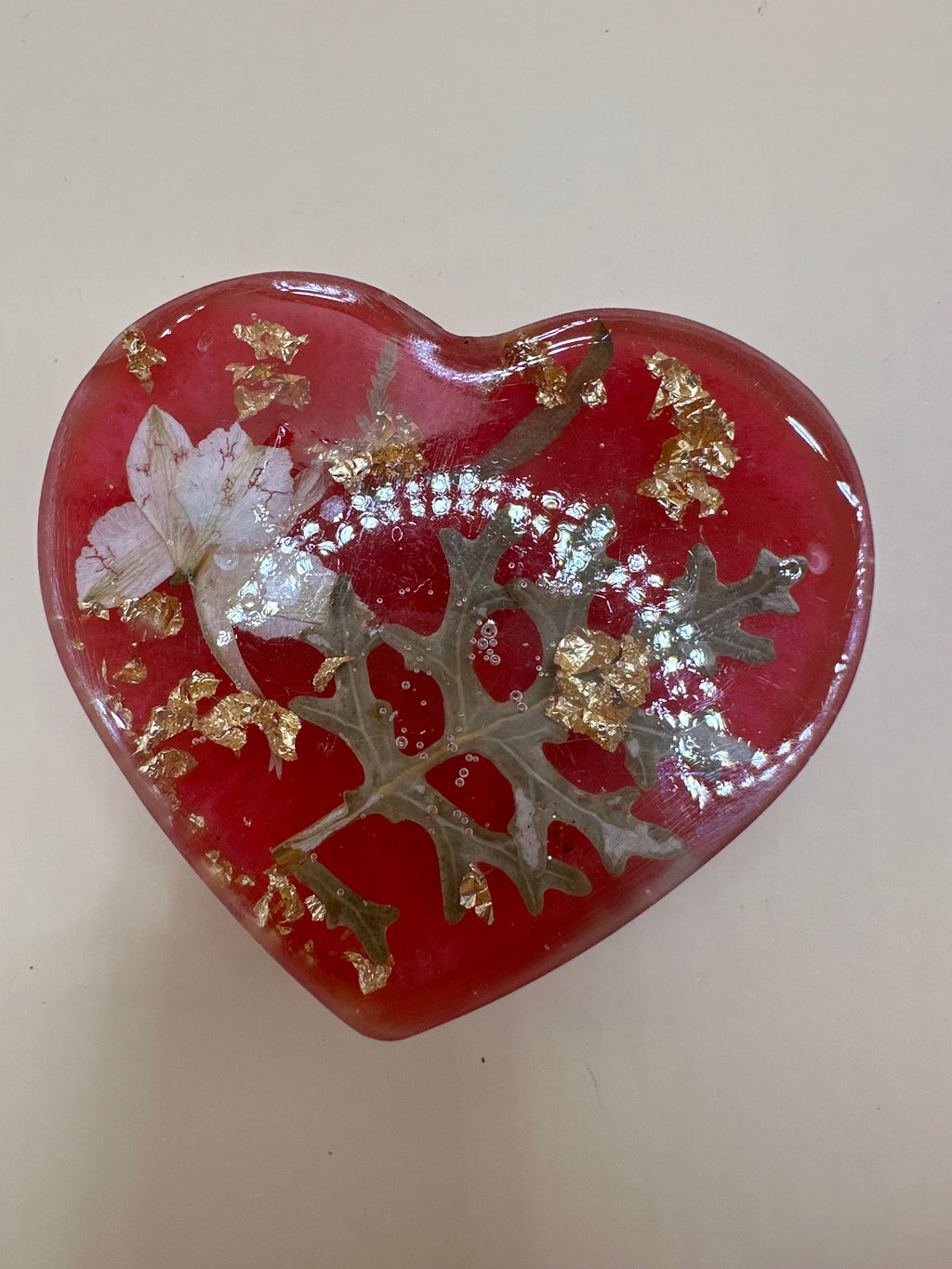Heart shaped handmade pressed flowers resin magnet