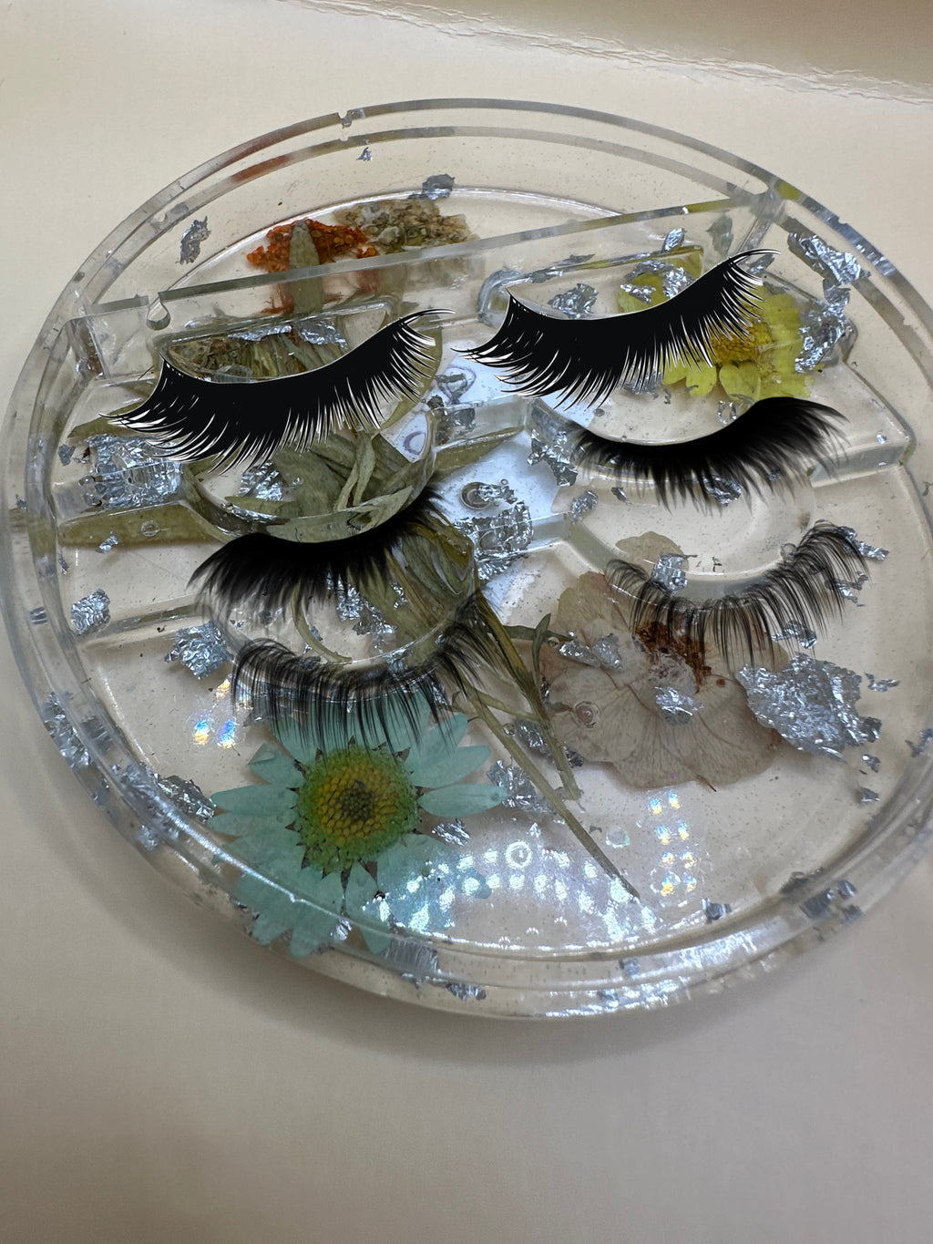 Handmade resin eyelash case
