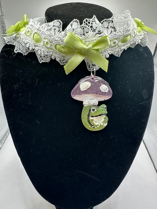 Cottagecore frog ribbon choker