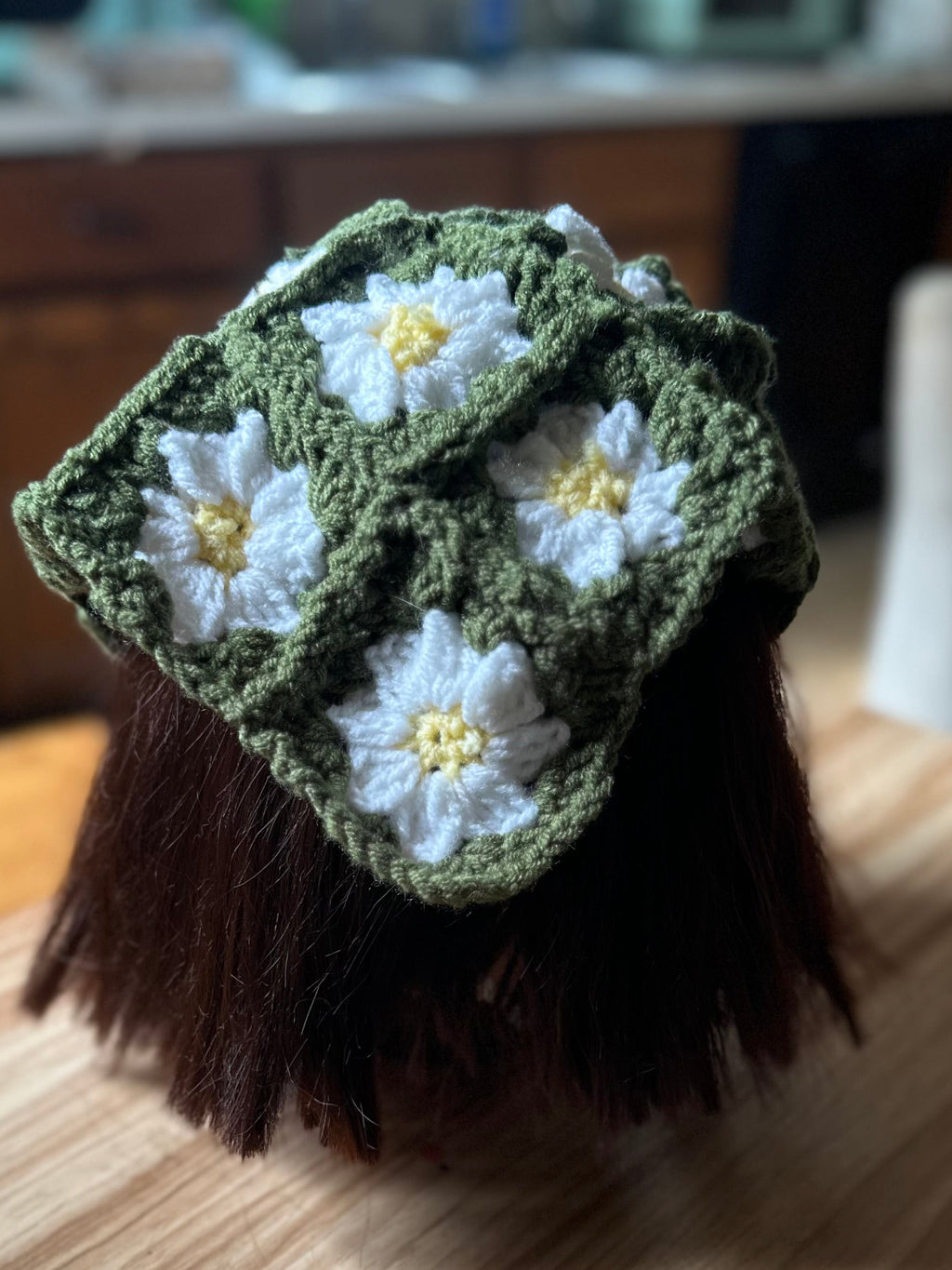 Crochet daisy bandana